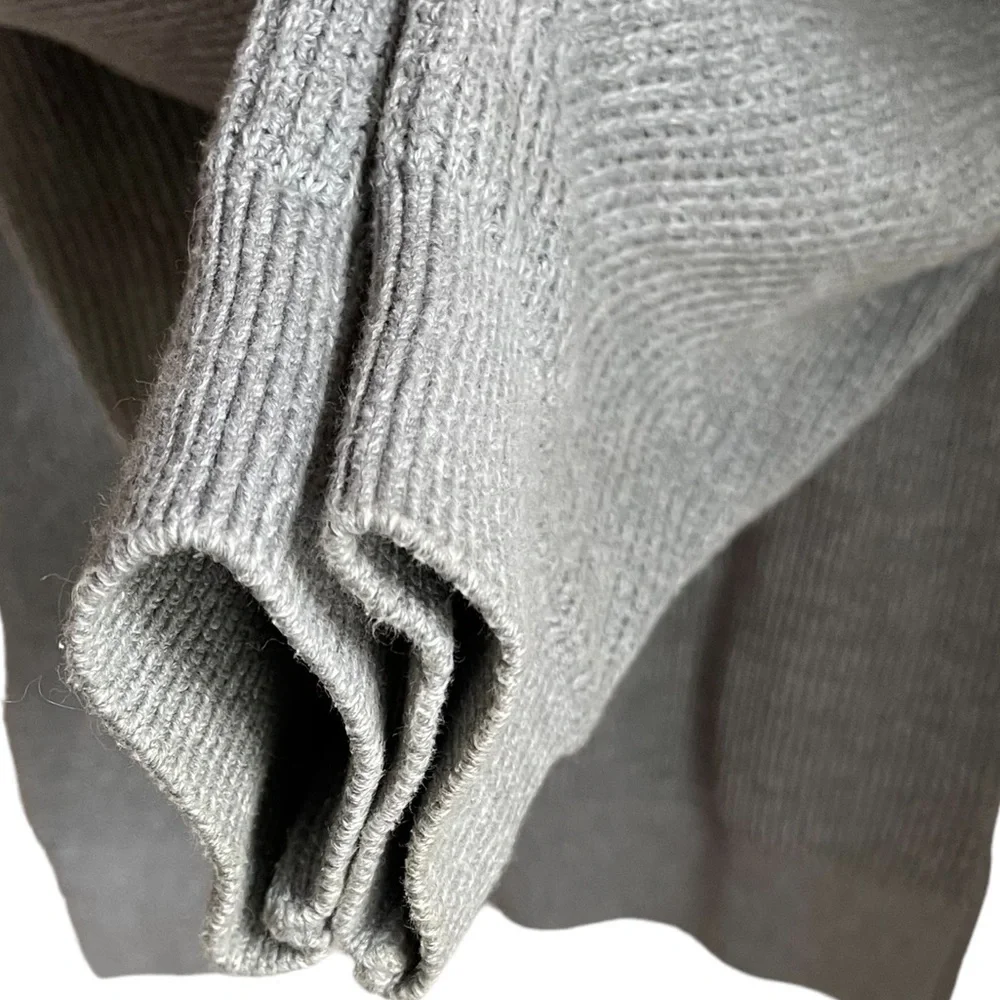GAP zip knit